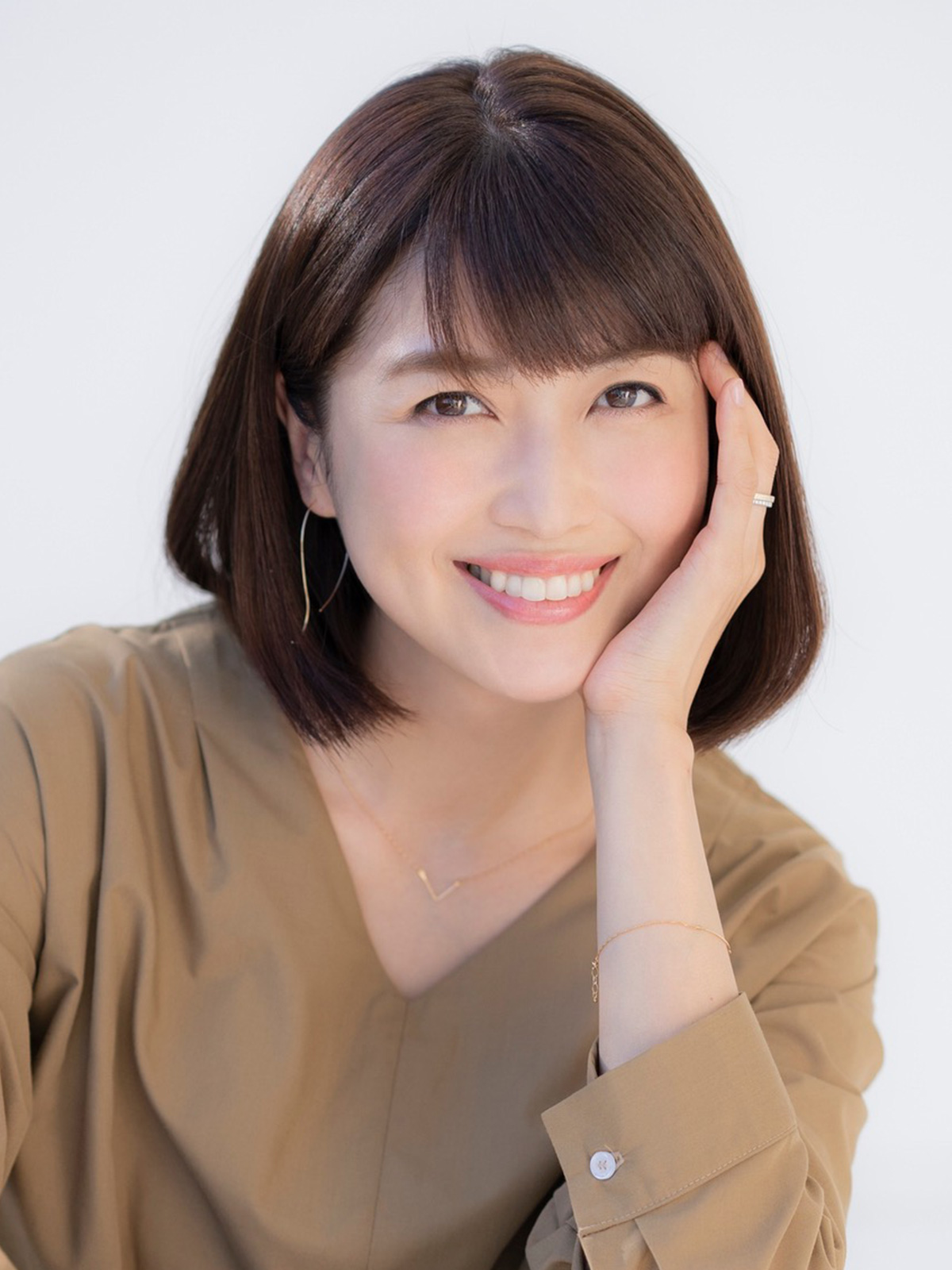 新妻 聖子